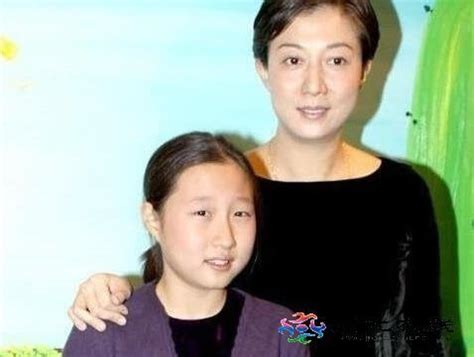 The site owner hides the web page description. 吴绮莉成龙女儿近况：房祖名谈成龙女儿