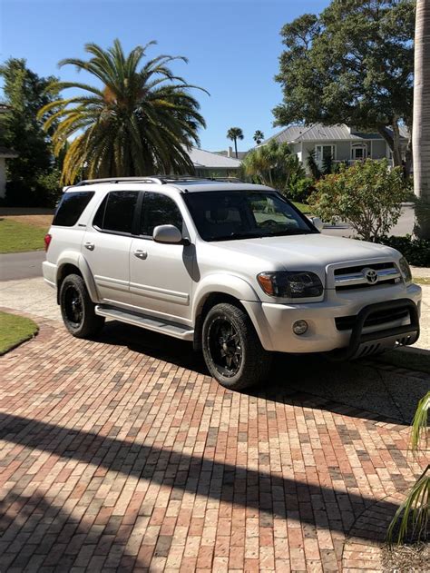 2005 Toyota Sequoia Limited Four Wheel Drive 47 L V 8 Customized With