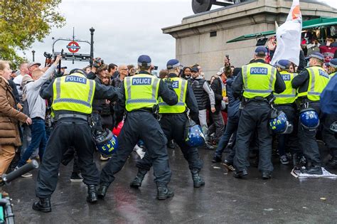 Dispersa Manifestazione No Lockdown A Londra Arresti Photogallery Rai News