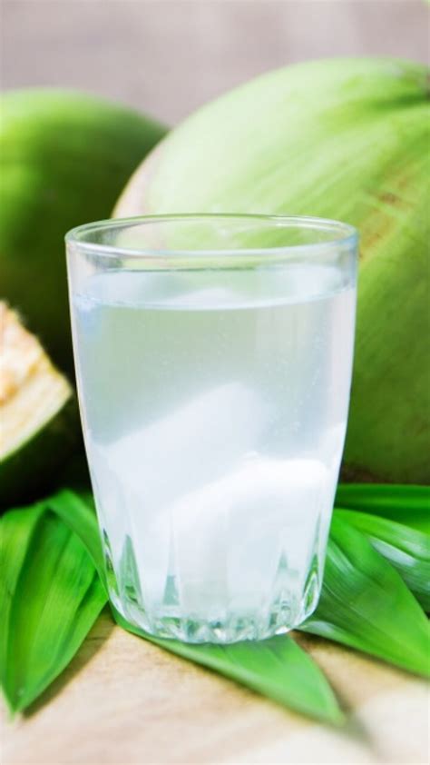 Nariyal Pani Ke Nuksan Side Effects Of Drinking Too Much Coconut Water