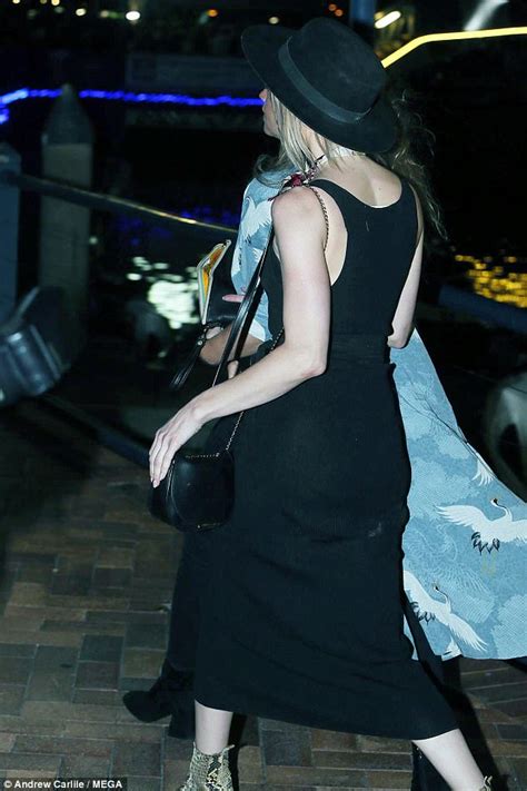 Amber Heard Heads To Aquaman Wrap Party In The Gold Coast Daily Mail