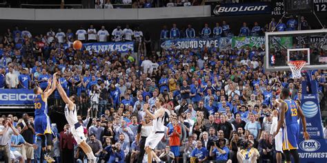 Stephen Curry Buries Mavericks With Last Second Game Winner In Overtime Video Huffpost
