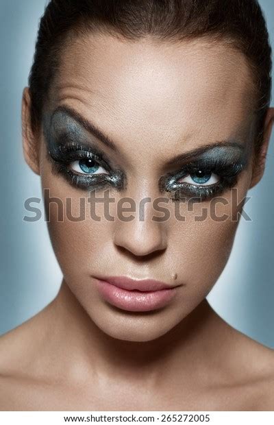 Heavy Makeup Images Stock Photos Vectors Shutterstock
