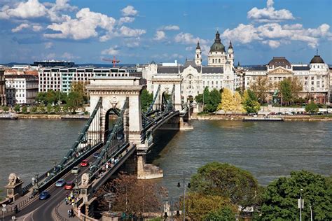 Széchenyi Chain Bridge | bridge, Budapest, Hungary | Britannica