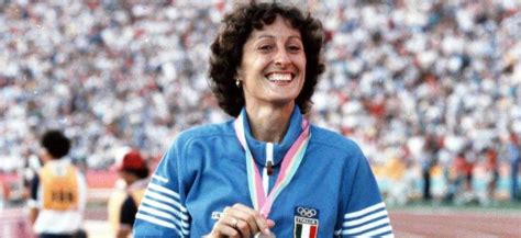 Sara simeoni is married to erminio azzaro, himself a former high jumper (silver at the 1970 summer universiade and bronze at the 1969 european championships), and also simeoni's coach. Sara Simeoni: "Volai oltre 2 metri, ora vivo da ...