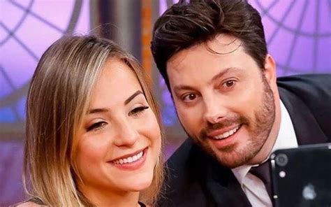 See more of danilo gentili on facebook. Gabi Martins assume affair com Danilo Gentili: 'Estou ...