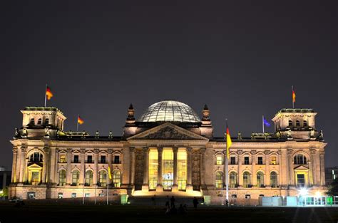Reichstag At Night Places To Visit Night Building