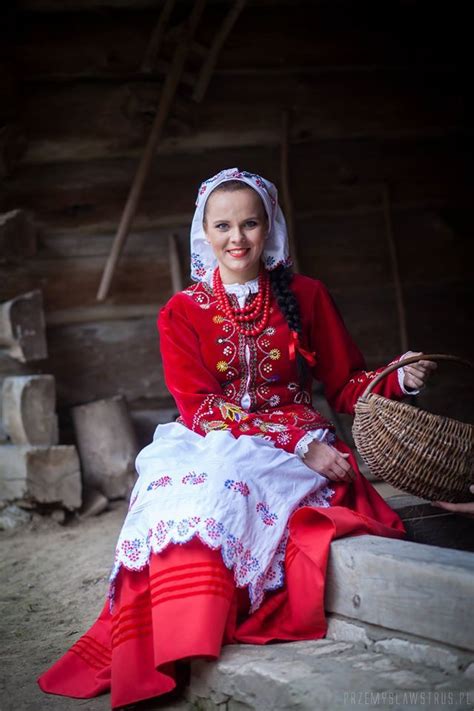 Pin By Sylvia Djemal On Polish Traditional Costume With Images Polish Clothing Polish