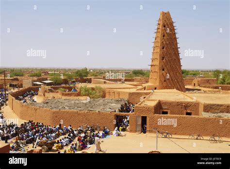Agadez Hi Res Stock Photography And Images Alamy