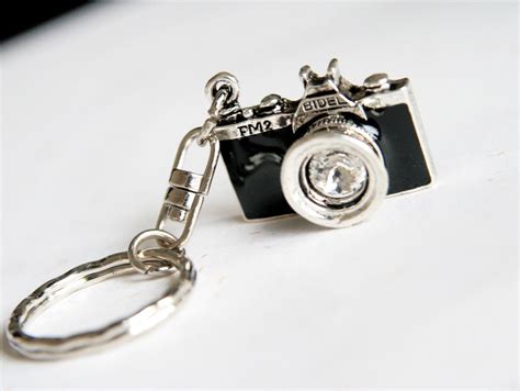 Black Camera Keychain Keyring By Blingdiy On Etsy 990 Camera