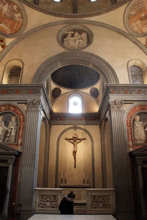 The basilica di san lorenzo (basilica of st lawrence) is one of the largest churches of florence, italy, situated at the centre of the city's main market district, and the burial place of all the principal members of the medici family from cosimo il vecchio to cosimo iii. Filippo Brunelleschi ~ San Lorenzo ~ Interieur van de ...