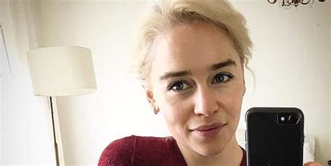 Born on 27th april, 1998 in dallas, tx, he is famous for bella and the bulldogs in a career that spans musical career. Emilia Clarke (Game of Thrones) loue une villa à Richard ...