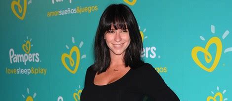 Jennifer love hewitt had made an appearance in national tv commercials, and then she had joined the cast of kids incorporated and she was also a backup singer and soon had. Jennifer Love Hewitt presume de embarazo y cambio de look junto a Jacqueline Bracamontes - Bekia ...