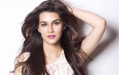 bollywood s talented and versatile actress kriti sanon turns a year older today on the special