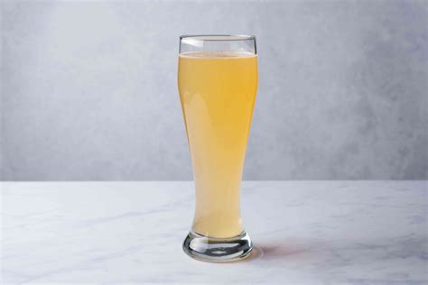 Easy Summer Shandy Drink Recipe