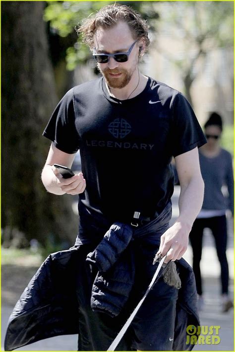 Tom Hiddleston Takes His Cute Pup Bobby For An Afternoon Stroll Photo 4089845 Tom Hiddleston