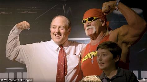 Hulk Hogan Pranks Fans At Madame Tussauds In Florida Daily Mail Online