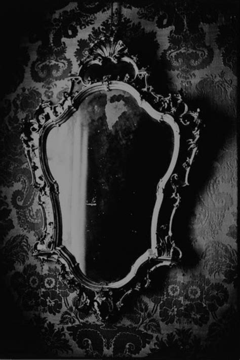 Condition is excellent for a vintage piece this age. 45 Cheap Dark Victorian Mirror Designs Ideas For Classic ...