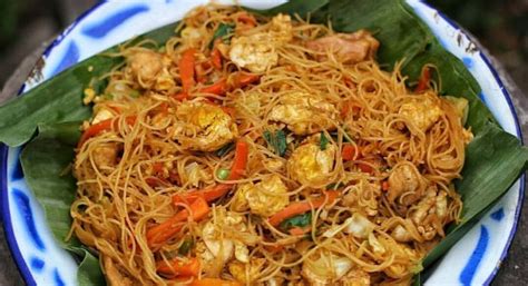 Resep bihun goreng terdiri dari 10 pilihan resep terbaik diantaranya adalah bihun goreng simple, bihun goreng kosan, bihun pedas, bihun tempe, bihun goreng udang, bihun goreng jawa, bihun bakso dan udang, bihun goreng jagung, bihun jamur, bihun isi sosis. Resep Bihun Goreng Ayam, Masakan Praktis di Pagi Hari : Okezone Lifestyle
