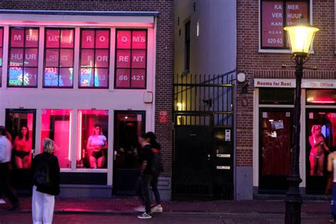 red light districts amsterdam dance