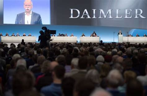 Daimler Aktionäre lassen beim Diesel nicht locker