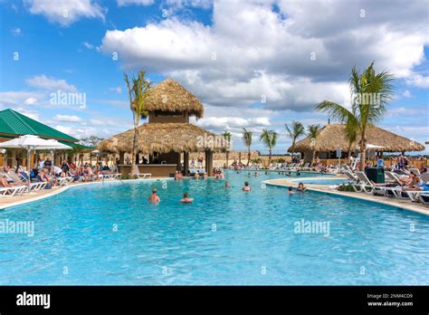 piscina en la romana cruise terminal la romana república dominicana república dominicana