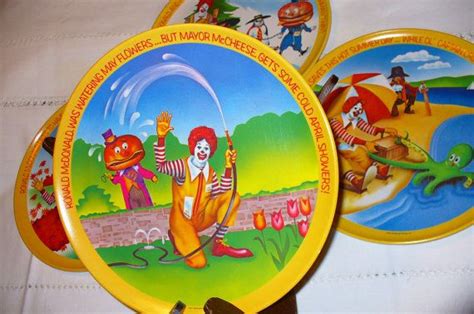 Vintage Mcdonalds Dinnerware Ronald Mcdonald Collector Plates 1977