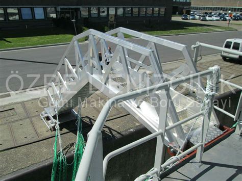 Ozre Shipping Marine Aluminum Alloy Fixed Boarding Ladder