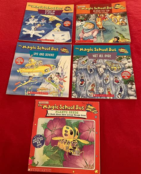 Set Of 5 Vintage The Magic School Bus Books By Joanna Cole Etsy