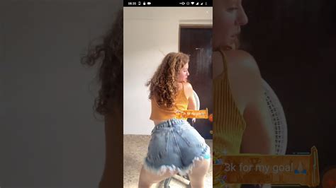 Branquinha Dançando De Shortinho Youtube