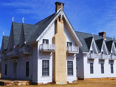 Lee county is a county located in east central alabama. Economic growth: The fastest growing county in each state