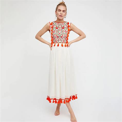 Bohemian Embroidery White Maxi Dress Women Elegant Chic Sleeveless O