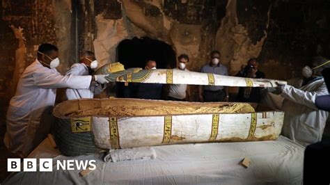Ancient Egyptian Tomb Unveiled Bbc News