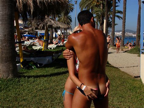 Heftiger Sex Im Sch Nen Ibiza Telegraph