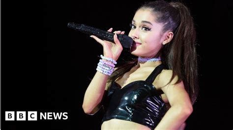Ariana Grande Sorry For Licking Doughnuts And Saying I Hate America