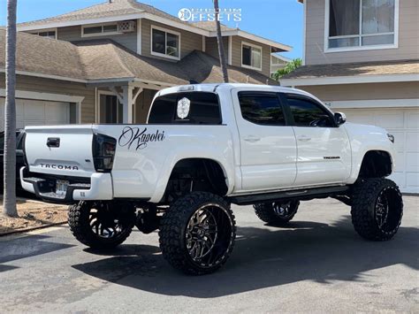 2017 Toyota Tacoma With 24x14 76 Tis 544bm And 35125r24 Gladiator