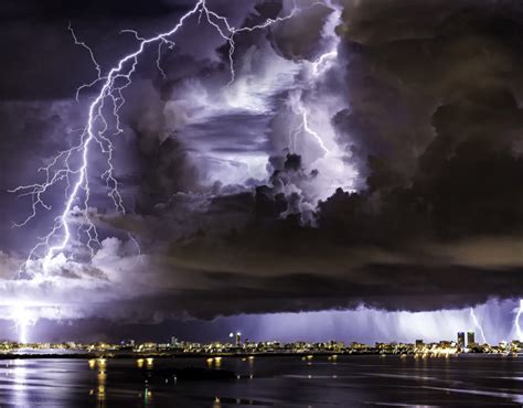 Uk Bbc Weather Forecast 100000 Lightning Strikes As Met Office Warns