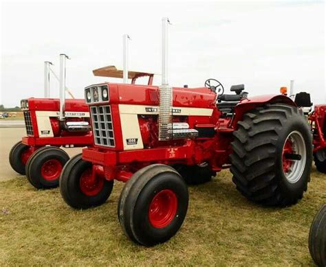 Ih 1468 And 1568 V 8s International Tractors Case Ih Tractors