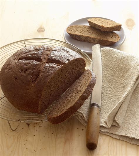 Dark Pumpernickel Bread Recipe