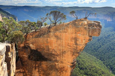 Expose Nature Hanging Rock In Blue Mountains National Park Nsw