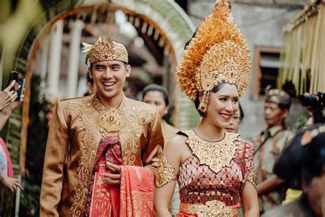 Fakta Busana Pengantin Adat Bali