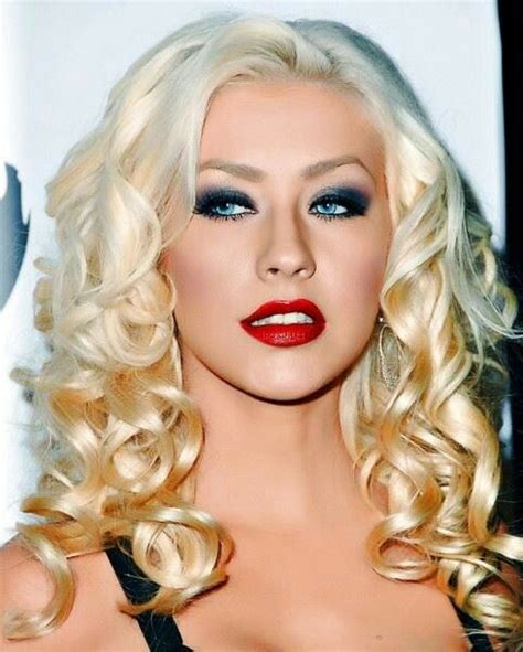 Christina Aguilera Smokey Eyes And Red Lips