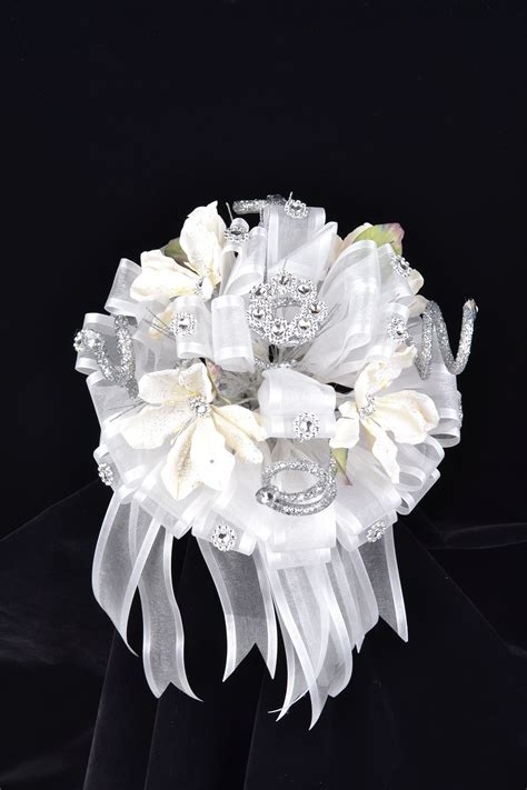 Quinceanera Flower Bouquets And Crystal Bouquets For Your Quince