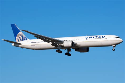 Boeing 767 400 United Airlines Photos And Description Of The Plane