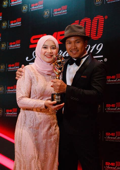 Şu anda üyesidir selangor devlet yasama meclisi için seri serdang. Dr Siti Maria, Founder of Anggun Medi-Klinik Believes That ...
