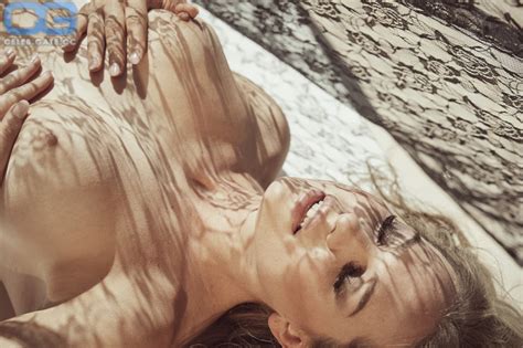 Kathie Kern Nackt Nacktbilder Playboy Nacktfotos Fakes Oben Ohne