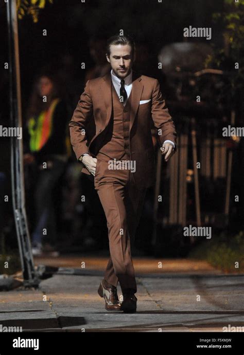 Ryan Gosling Sports A Vintage Brown Suit For A Scene In La La Land