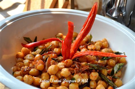 Mulut asyik nak mengunyah jer. Intai-Intai Dapur FHA: KACANG KUDA GORENG MANIS-MANIS PEDAS