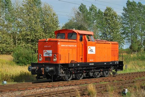 Diesellok br 106 v60 walddrehna lok 1. In Rostock Seehafen-Süd zeigt sich die HSL-Lok V60.03(ex ...