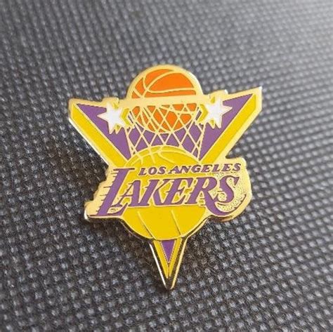 Nba Los Angeles Lakers Pin 2000 Aeg Products Basketball Kobe Etsy